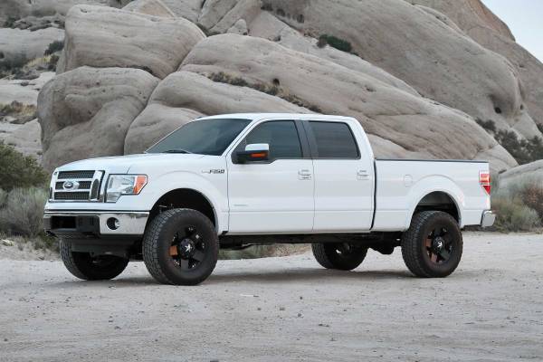 Fabtech - Fabtech Suspension Lift Kit 4" PERF SYS W/DLSS 2.5 C/O RESI & RR DLSS 2009-13 FORD F150 4WD - K2198DL