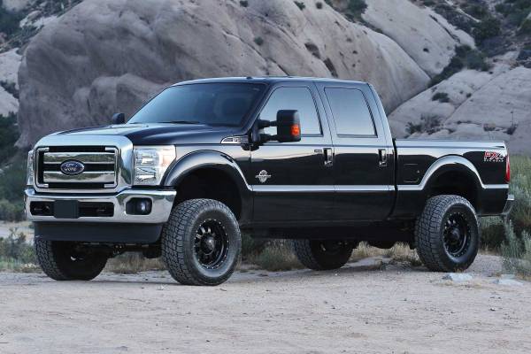 Fabtech - Fabtech Suspension Lift Kit 4" BASIC SYS W/PERF SHKS 2008-16 FORD F250/F350 4WD - K2210