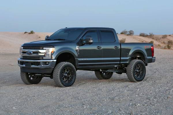 Fabtech - Fabtech Suspension Lift Kit 8" RAD ARM SYS W/COILS & STEALTH SHKS 17-21 FORD F250/ F350 4WD DIESEL - K2265M