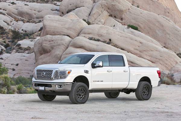 Fabtech - Fabtech Suspension Lift Kit 2" DLSS 2.5 C/O SYS W/ RR DLSS 2016-18 NISSAN TITAN XD 4WD - K6007DL