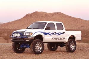 Fabtech - Fabtech Suspension Lift Kit 6" PERF SYS W/PERF SHKS 95.5-04 TOYOTA TACOMA 6 CYL 2/4WD 6 LUG - K7002 - Image 1